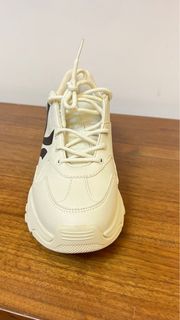 （分類：）位於 。 由 MariefeTempra08 提交（商品編號 1213483962，圖片 1）。簡介： 。