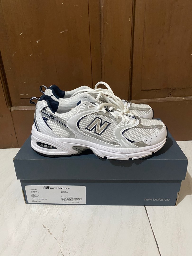 New Balance 530 Indigo White Navy, Fesyen Pria, Sepatu , Sneakers di