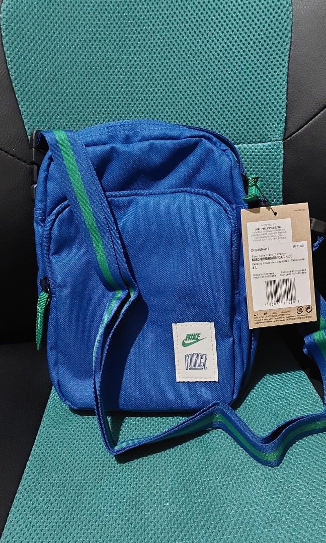 nike crossbody bag, Men's Fashion, Bags, Sling Bags on Carousell