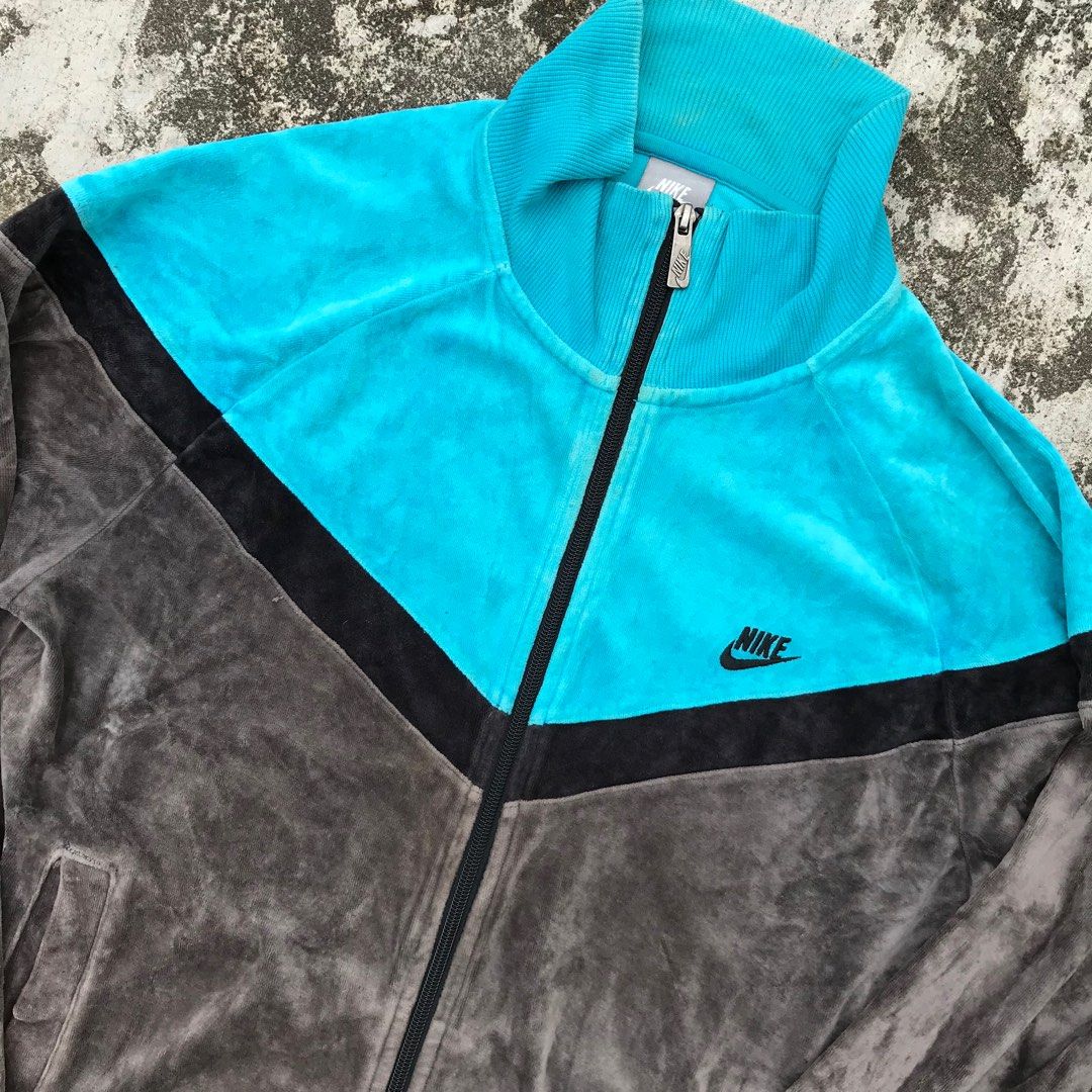 Nike Big Swoosh Reversible Boa Jacket atmos Release