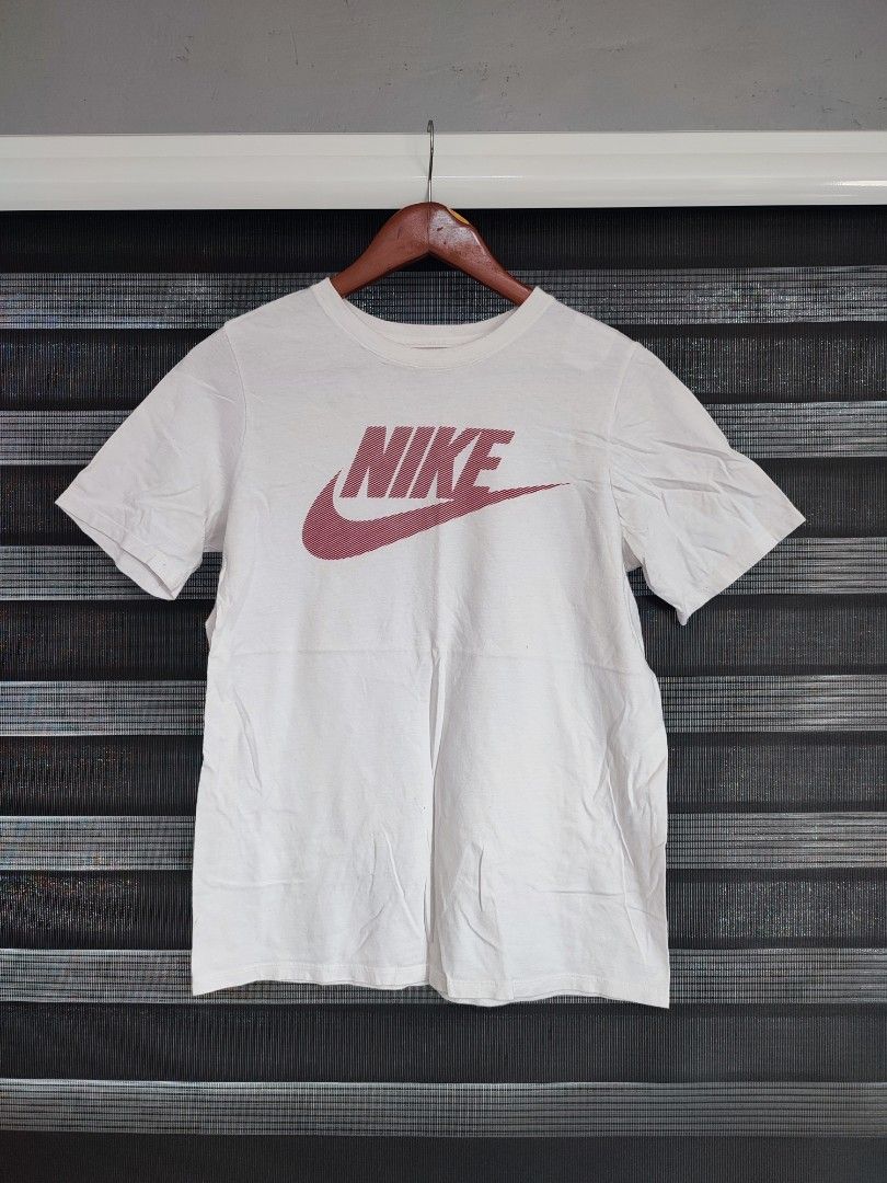mens nike white shirt
