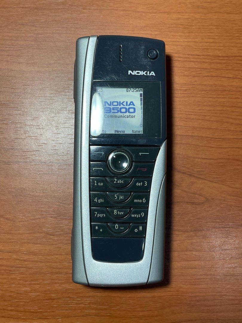 nokia-9500-communicator-dummy-mobile-phones-tablets-others-on-carousell