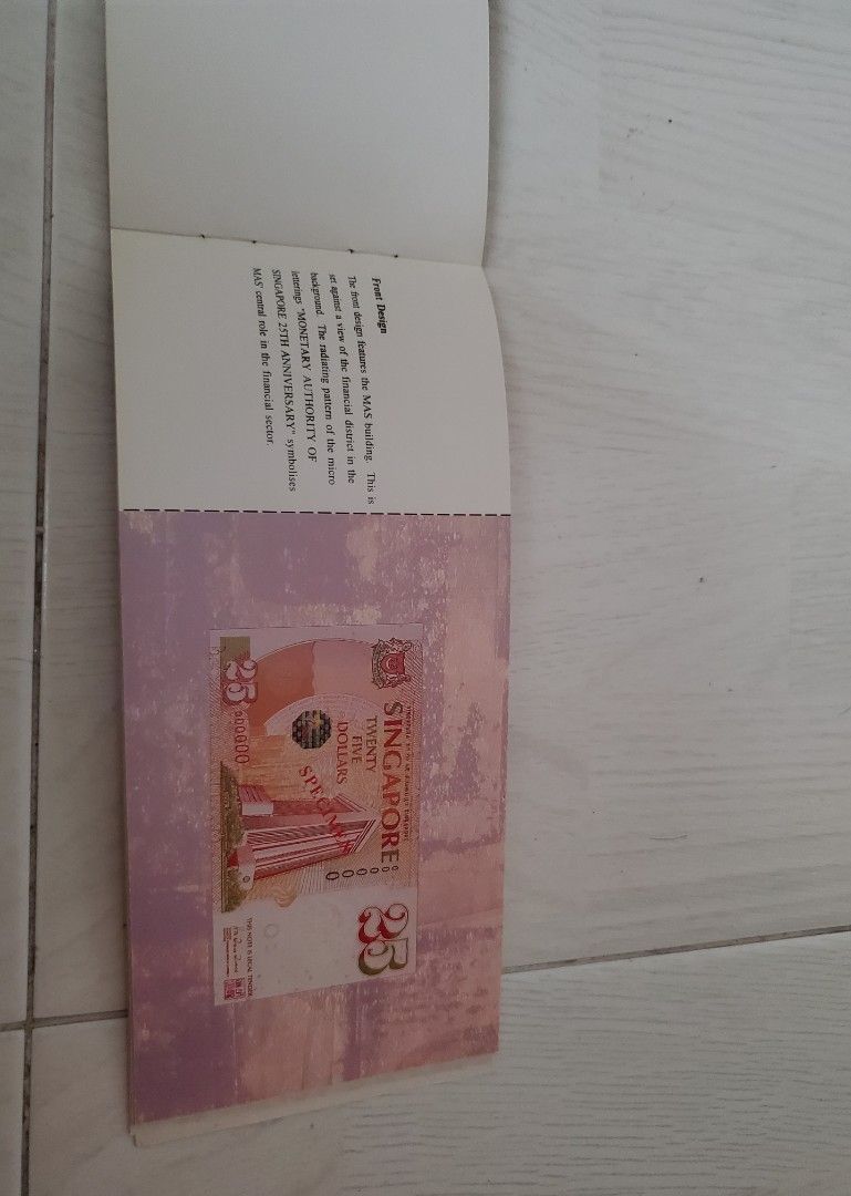 Old Note (Category: Currency) located in Singapore. Submitted by brandykan91 (Listing ID 1213478332, Image 3). Description: good coddition with folder.