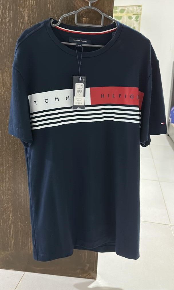 Hilfiger T shirt, Men's Tops & Sets, & Polo Shirts on Carousell