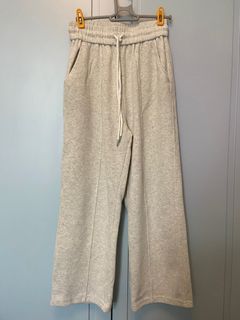 （分類：）位於 。 由 suzumeeee 提交（商品編號 1213453042，圖片 1）。簡介： 。