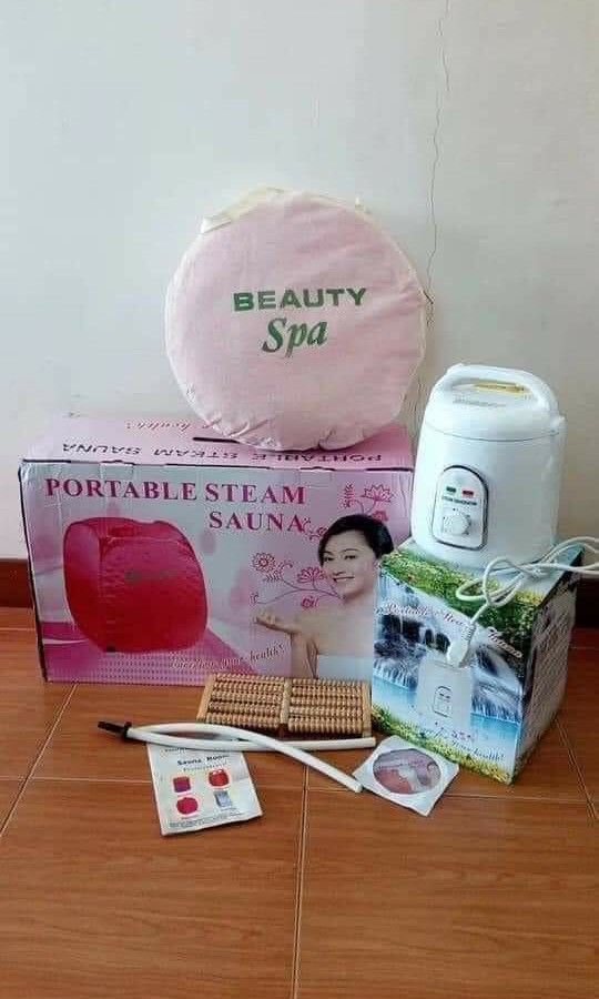 Portable sauna (Category: Face Care) located in Manila. Submitted by minidivisoria (Listing ID 1213392484, Image 1). Description: ₱2100 Portable Sauna DETAILS Size: 110 x 73 x 73CM Power: 1000W Evaporator capacity: 2L FEATURES -The removable and washable water tank is convenient for regular cleaning; -Strong wrist, double zipper design, not leaking when sweating; -The small pockets of the box body, steaming sweat and entertainment OPERATION METHO