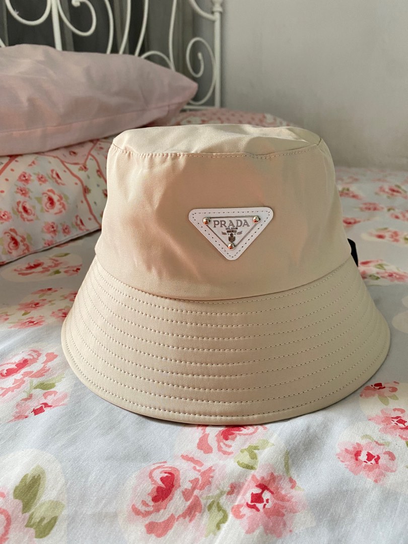 Prada bucket 2025 hat nude