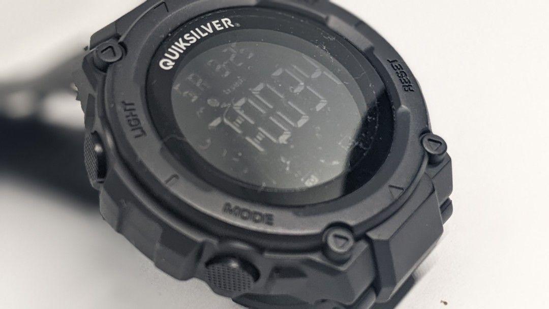 Quiksilver drone watch deals