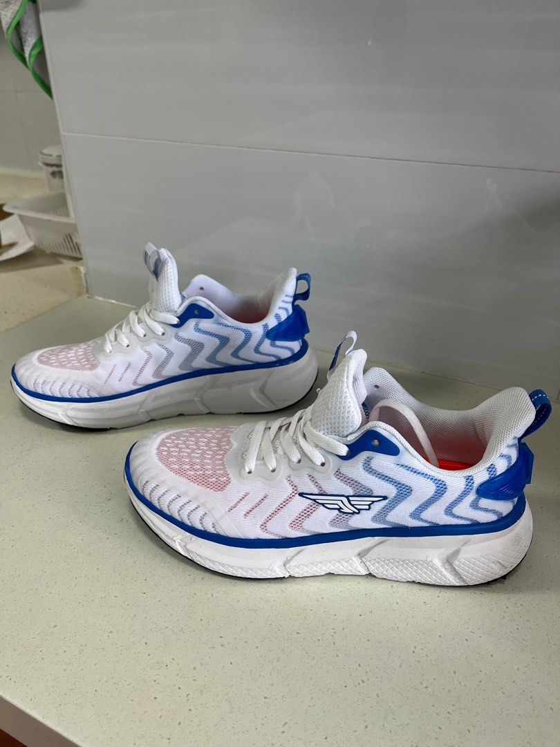 Red tape shoes cheap discount sale online