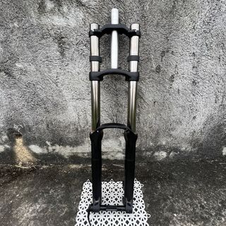 （分類：）位於 。 由 milkilis 提交（商品編號 1213467359，圖片 1）。簡介： 。