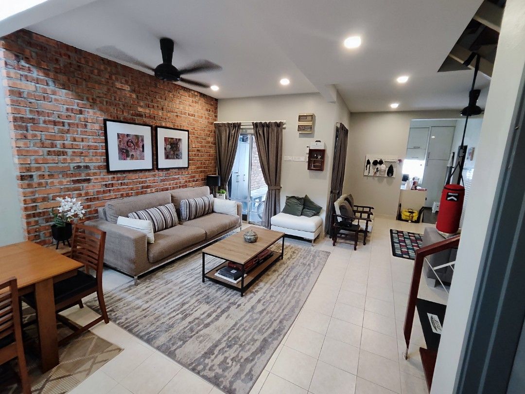 Rumah Teres 2 Tingkat Superlink 24x70 Bandar Enstek, Property, For Sale