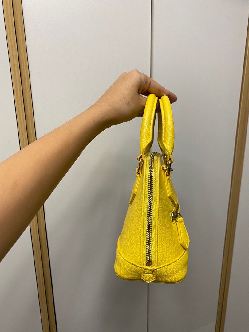 Samantha Vega BB Alma Style 2 Way (Category: Luxury Bags & Wallets) located in Mabalacat. Submitted by loveforvintagebags (Listing ID 1213538784, Image 3). Description: .