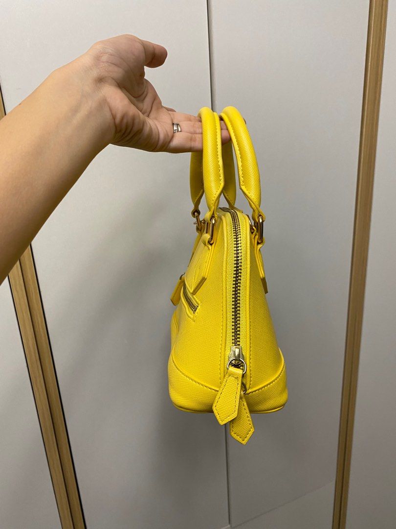 Samantha Vega BB Alma Style 2 Way (Category: Luxury Bags & Wallets) located in Mabalacat. Submitted by loveforvintagebags (Listing ID 1213538784, Image 2). Description: .
