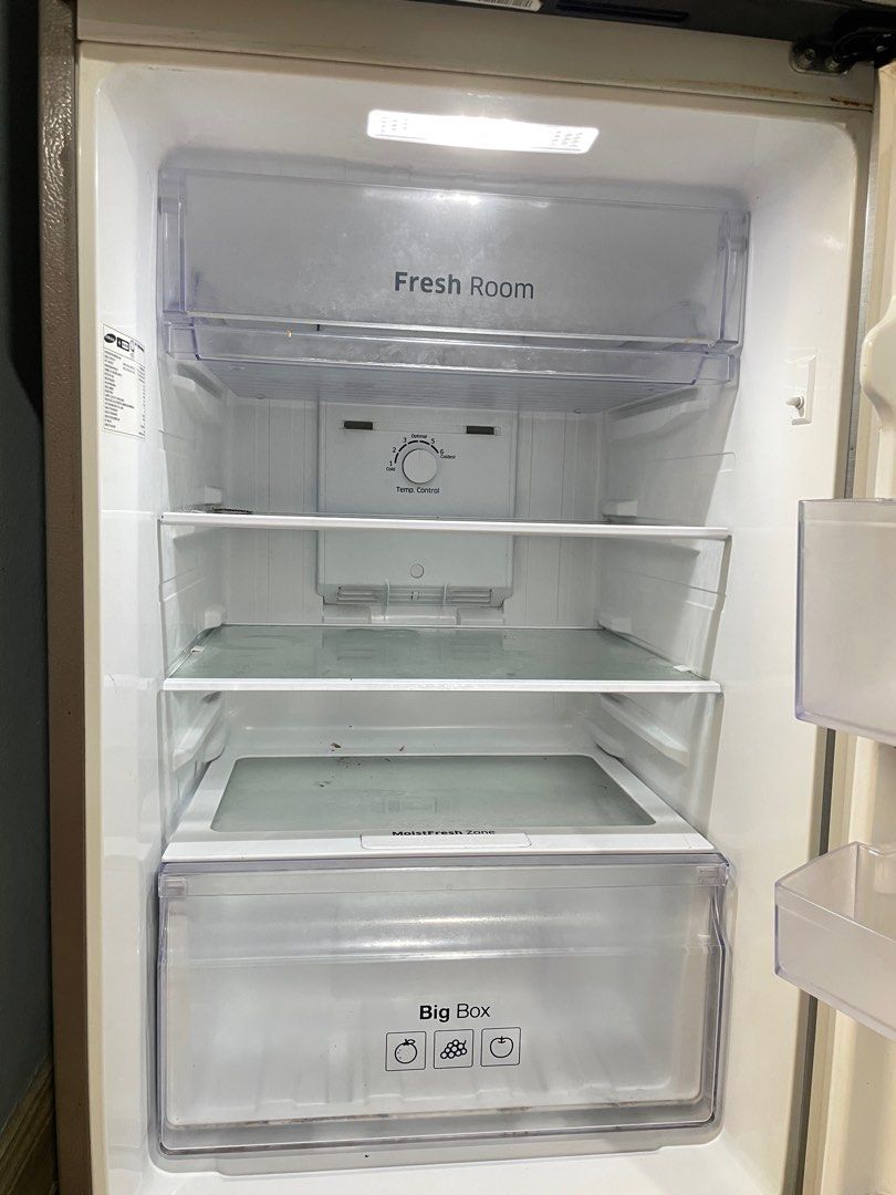 Samsung No frost refrigerator, TV & Home Appliances, Kitchen Appliances