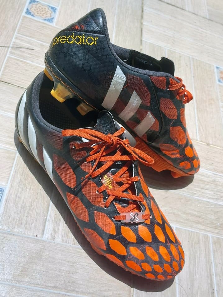 Sepatu adidas sales predator instinct