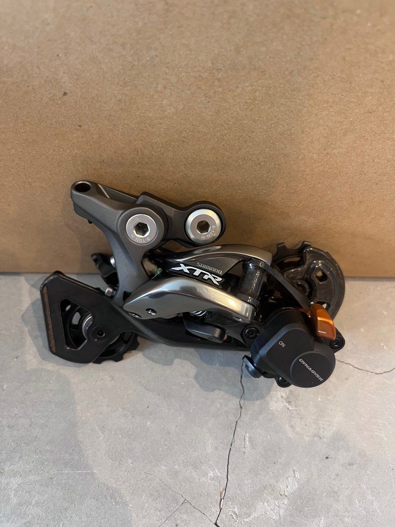 Shimano XTR M9000 Rear Derailleur, Sports Equipment, Bicycles
