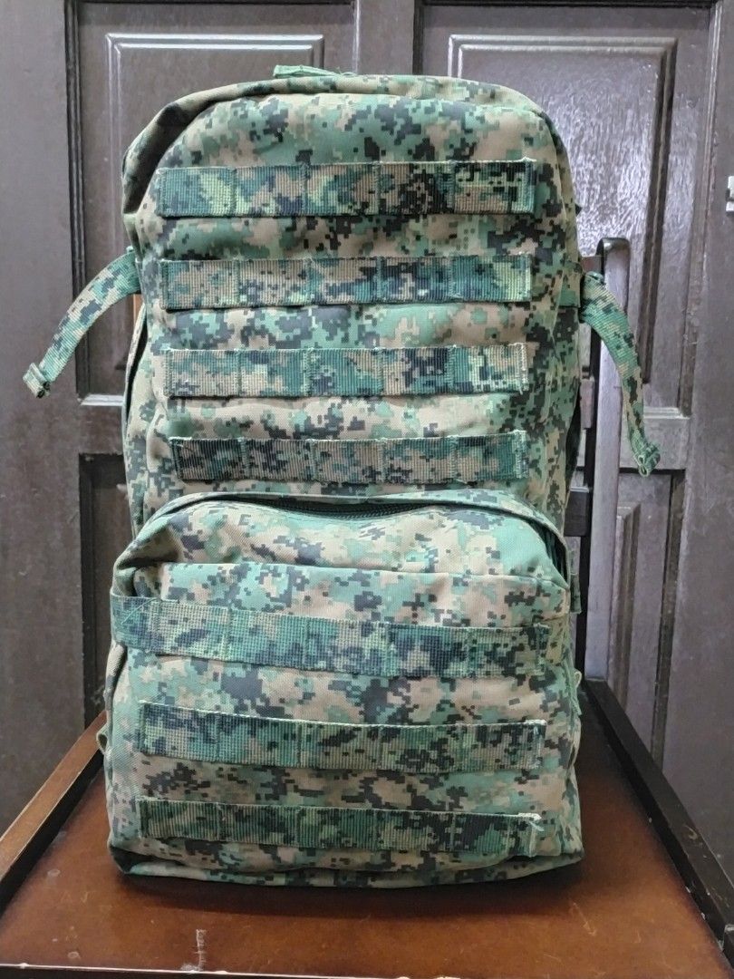 Singapore army backpack 30l, Men's Fashion, Bags, Backpacks on Carousell