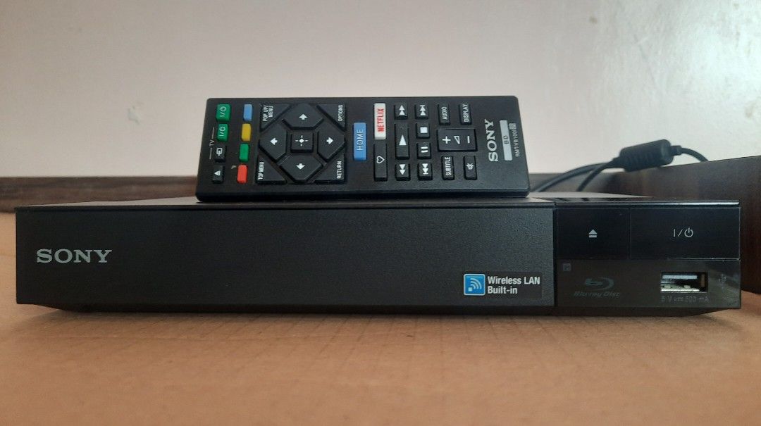 SONY BLURAY/DVD PLAYER (Wireless LAN Built in), TV & Home Appliances