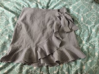 Striped ruffle skirt