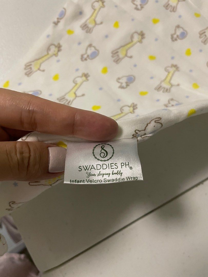 Swaddies PH Swaddle (Category: Babies & Kids Fashion) located in Taguig. Submitted by pamraq (Listing ID 1213520995, Image 2). Description: Swaddies Swaddle For babies 0-3months old Used twice RFS: Baby doesnt like swaddling.