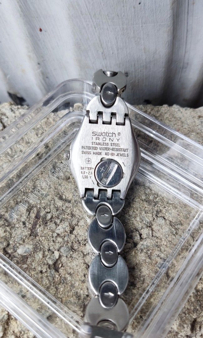 Swatch ag 2002 water resistant shop