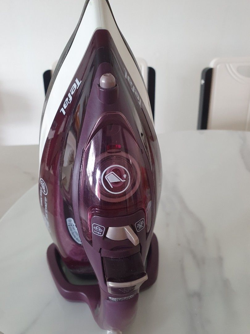 Tefal Ultimate 500 Iron, TV & Home Appliances, Irons & Steamers on ...