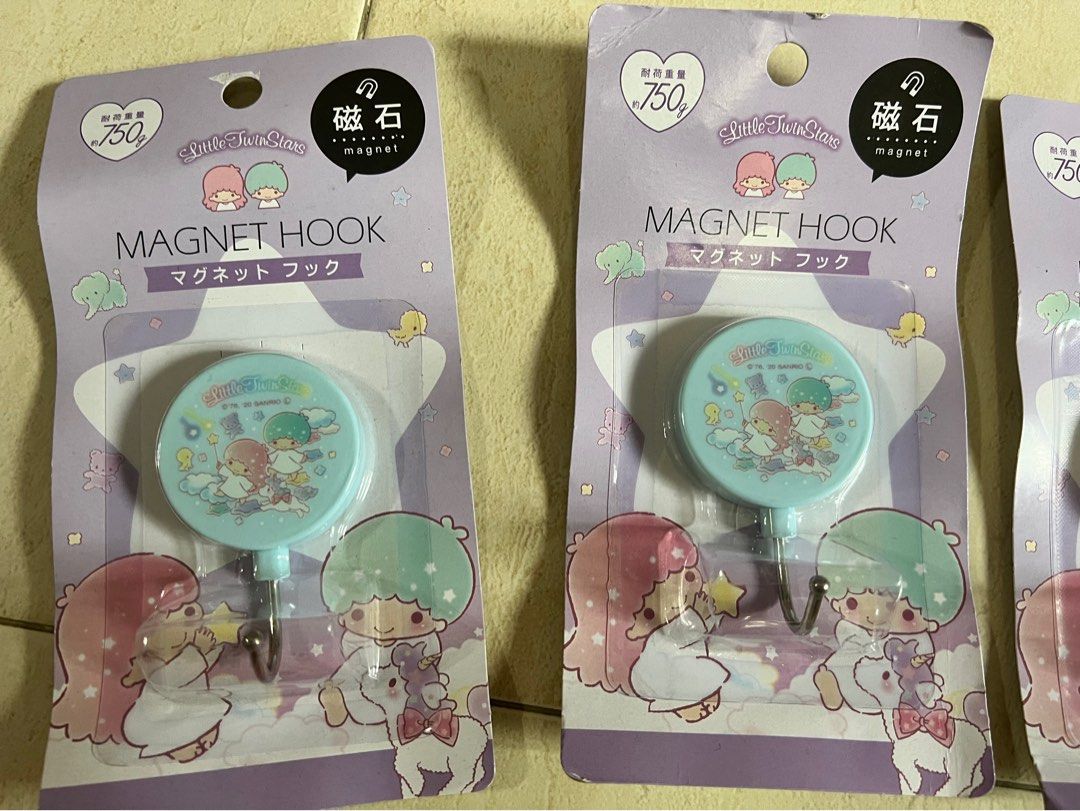 Daiso Twin stars melody hello Kitty Hook Bottle Cap Contact lens case Zipper, Furniture & Home