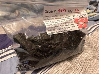 （分類：）位於 。 由 AW_Keyboard 提交（商品編號 1213564930，圖片 1）。簡介： 。