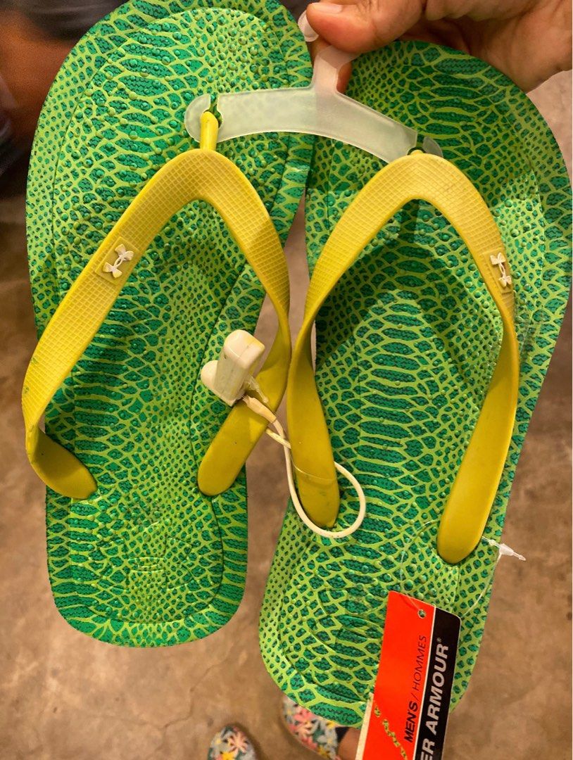 Under Armour Slippers (Category: Slippers & Slides) located in Cagayan de Oro. Submitted by tinkerdaliah (Listing ID 1213427447, Image 1). Description: 🔆 Under Armour Slipper 🔆 Available size : 8,9,10,11 🔆 Brand new with tag 🔆 from US balikbayan box 🔆 decluttering.