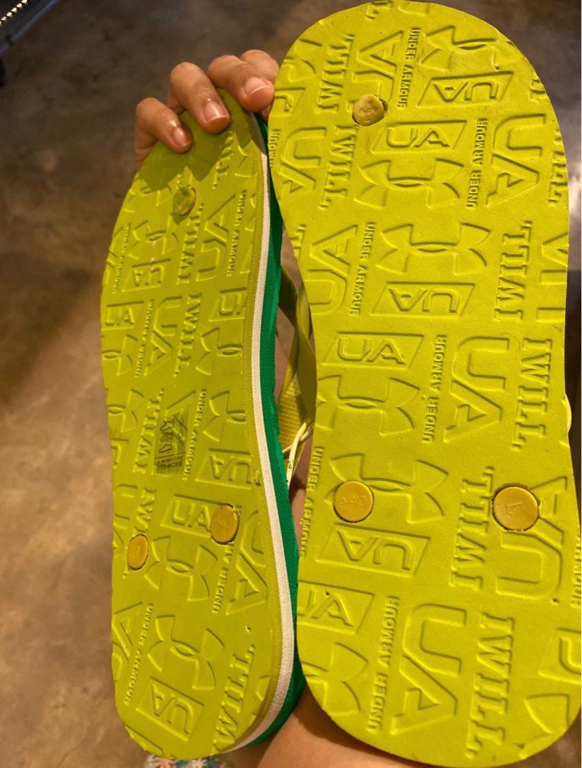 Under Armour Slippers (Category: Slippers & Slides) located in Cagayan de Oro. Submitted by tinkerdaliah (Listing ID 1213427447, Image 2). Description: 🔆 Under Armour Slipper 🔆 Available size : 8,9,10,11 🔆 Brand new with tag 🔆 from US balikbayan box 🔆 decluttering.