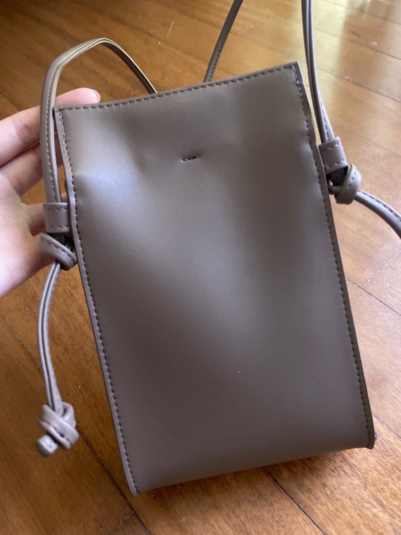 UNIQLO Faux Leather Mini Tool Shoulder Bag, Women's Fashion, Bags