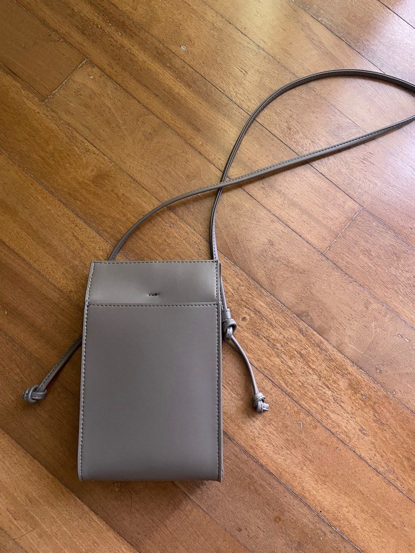 UNIQLO Faux Leather Mini Tool Shoulder Bag, Women's Fashion, Bags