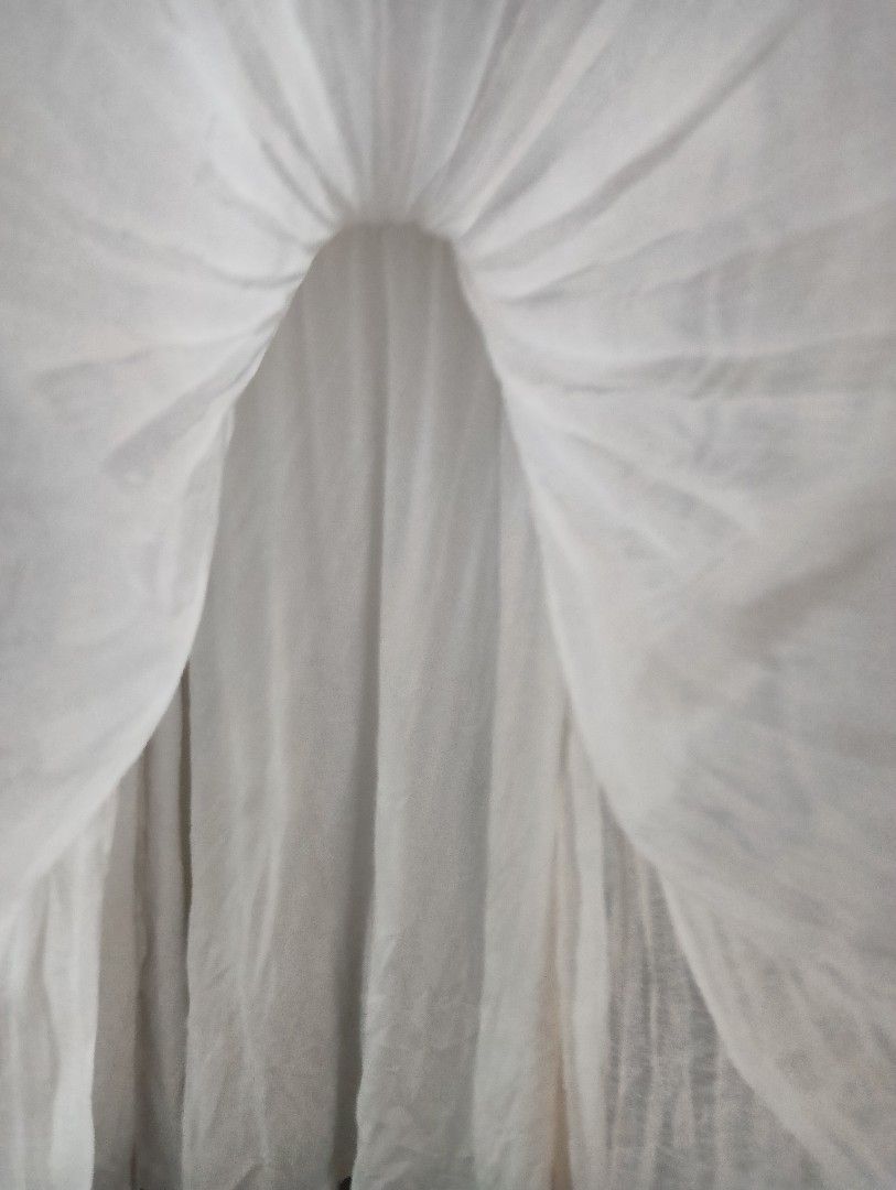 UNIQLO pleated midi skirt, Women's Fashion, Bottoms, Skirts on Carousell