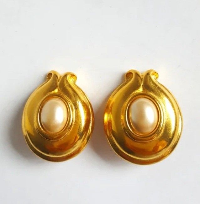 Fendi clip on earrings best sale