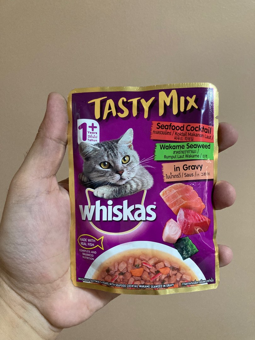 Whiskas Tastymix Seafood Cocktail Wakame Seaweed in Gravy 70g, Pet