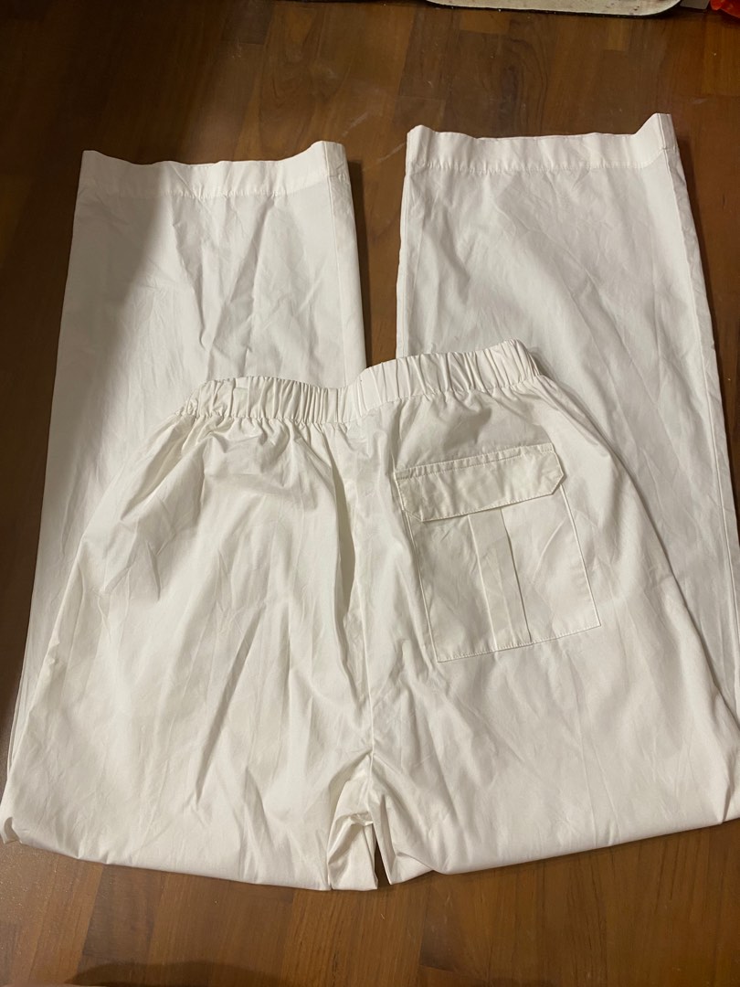 WTS: Cotton On Wide Leg Parachute Cargo Pants White, Women's Fashion ...