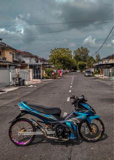 (Category: ) located in . Submitted by petronas69 (Listing ID 1213574051, Image 1). Description: .