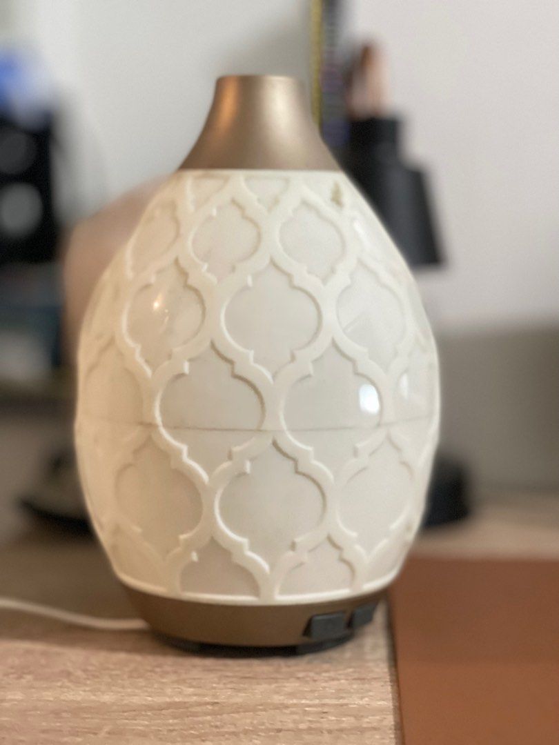Young Living Desert Mist Diffuser (Category: Air Purifiers & Dehumidifiers) located in Quezon City. Submitted by yeng20 (Listing ID 1213493910, Image 2). Description: .