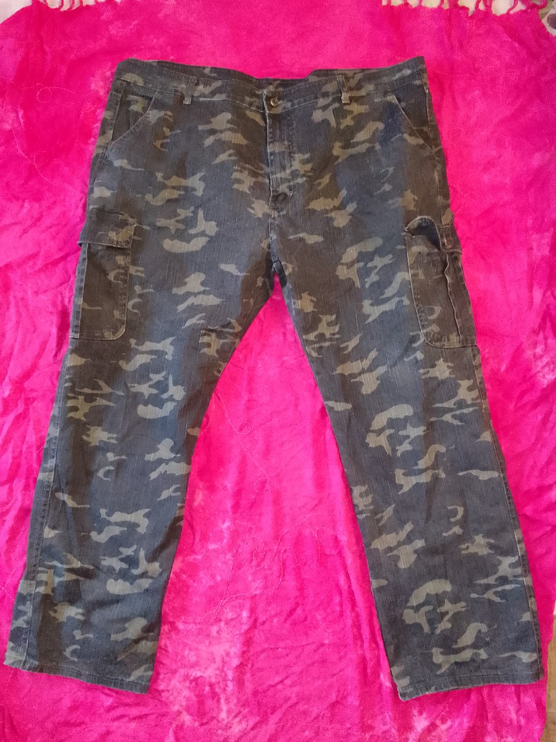 6 pocket cargo camouflage pants, Men's Fashion, Bottoms, Joggers on ...