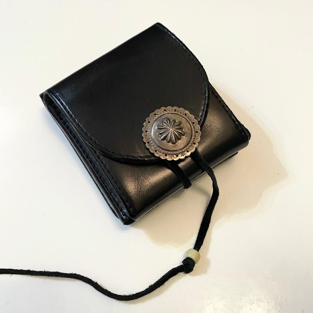 ゴローズ 新型二つ折り財布 | hartwellspremium.com