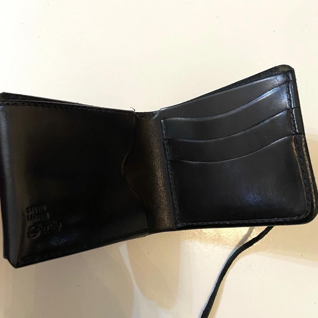 ゴローズGoro's 新型二つ折り財布(黒) 銀包錢包, 男裝, 手錶及配件, 銀