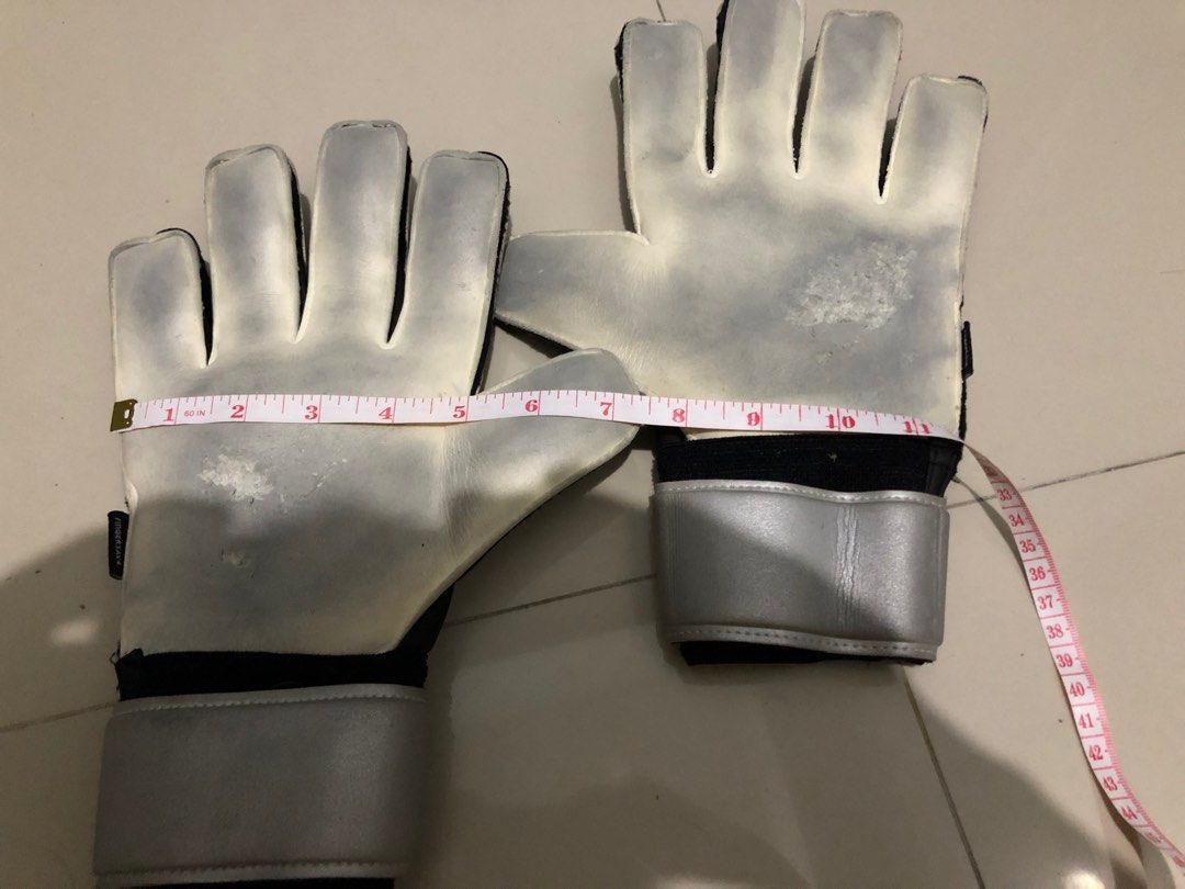 Predator top training fingersave goalkeeper gloves best sale