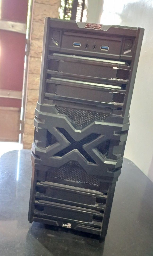 Aerocool StrikeX One PC cases, Computers & Tech, Parts & Accessories