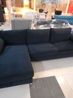 Amanda modern velvet sofa