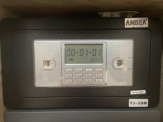 （分類：）位於 。 由 ryanbox 提交（商品編號 1213748703，圖片 1）。簡介： 。