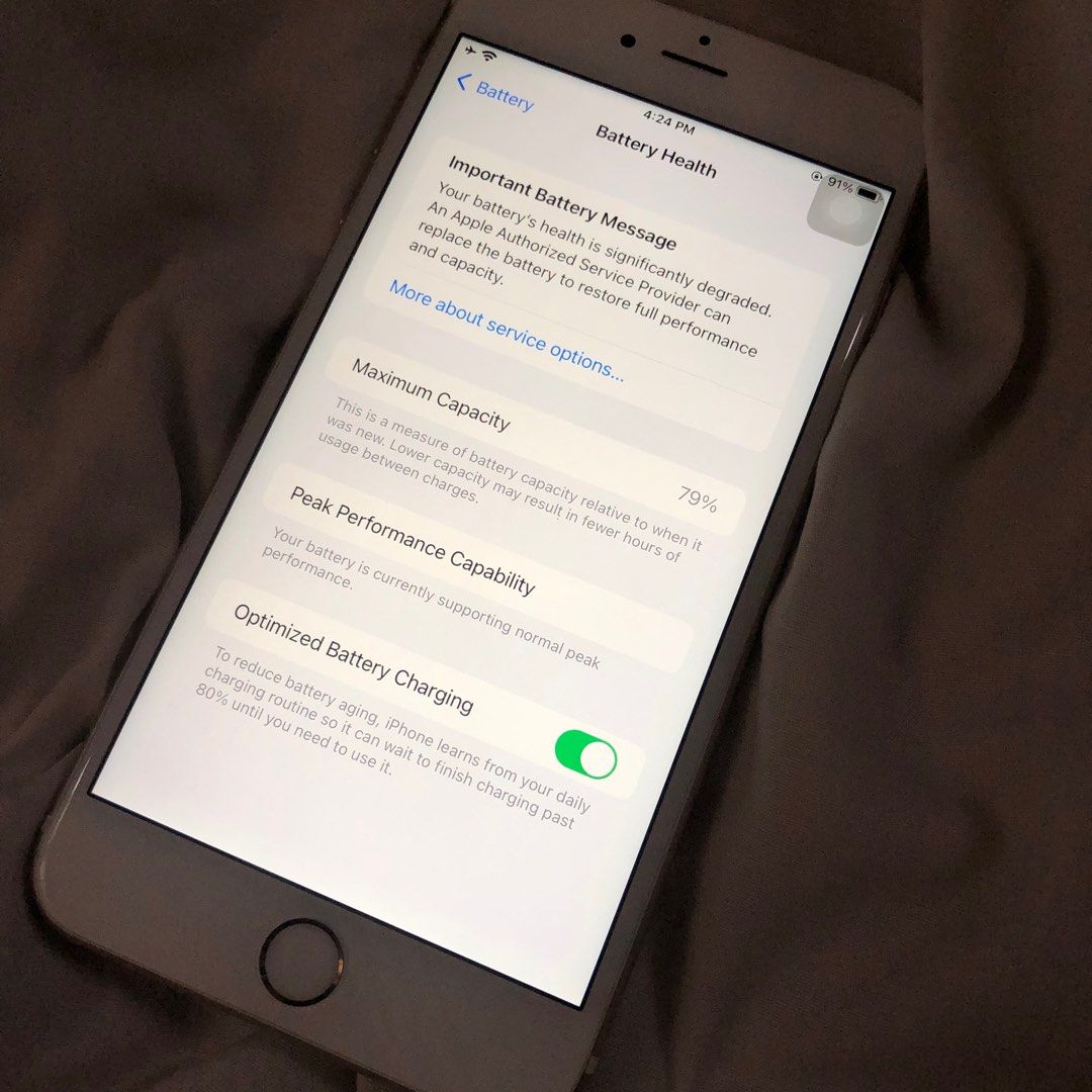 Apple Iphone 6s plus (128 Gb) (Category: iPhone 6 Series) located in Davao. Submitted by jmcare (Listing ID 1213673478, Image 3). Description: Bawal po sa maselan❗️ 1000% authentic Condition: 8/10 Lady owned Personally bought from apple store Minimal sign of usage Please see attached photo All buttons are working RFS: declutter Inclusion: •unit •replacement cable charger • free phone case Check all you want .