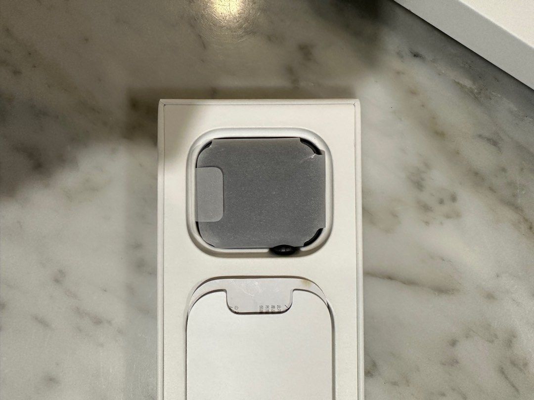 Apple Watch SE44mm Midnight Black (screen malfunction), Mobile Phones