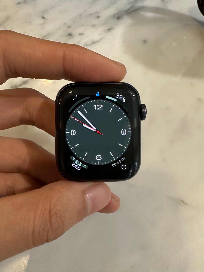 Apple Watch SE44mm Midnight Black (screen malfunction), Mobile Phones