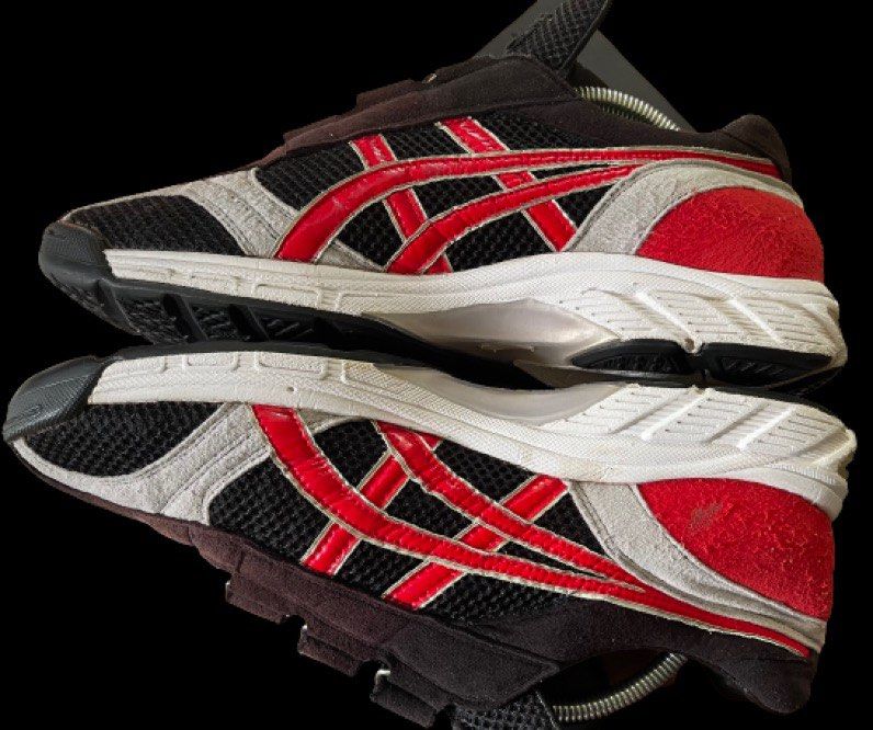 asics velcro trainers