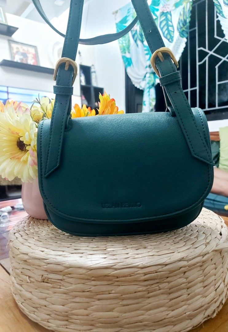 AUTHENTIC URBAN REVIVO SLING BAG, Women's Fashion, Bags & Wallets